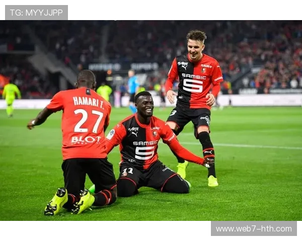 法甲升班马生存现状:巴黎FC成励志典范 法甲升班马生存现状:巴黎FC成励志典范